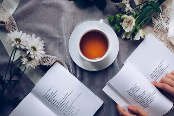 Qual a diferença entre poema e poesia?